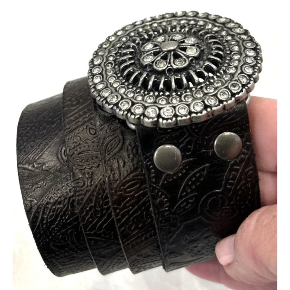 Fossil Women's  Brown Leather Belt Tooled Embossed Rhinestone Sz Med Boho